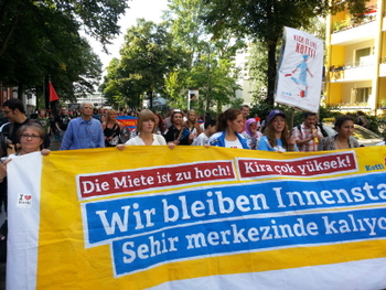 Lärmdemo gegen steigende Mieten