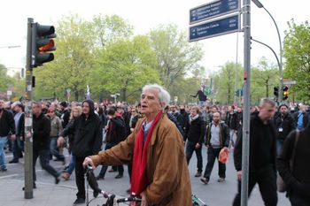 Hans-Christian auf der revolutionären 1. Mai Demonstration 2013