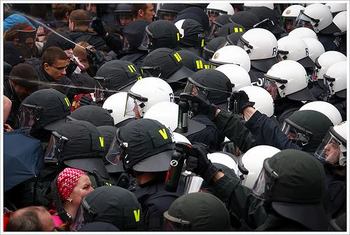 Polizeieinsatz bei Blockupy 2013. Foto: Libertinus