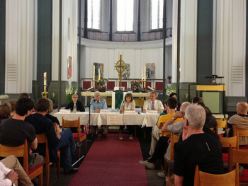 Podiumsdiskussion bei der Langen Nacht der Religionen