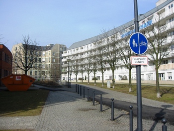 Berlin-Kreuzberg - Fanny-Hensel-Weg (cc-by-sa-3.0 Assenmacher)