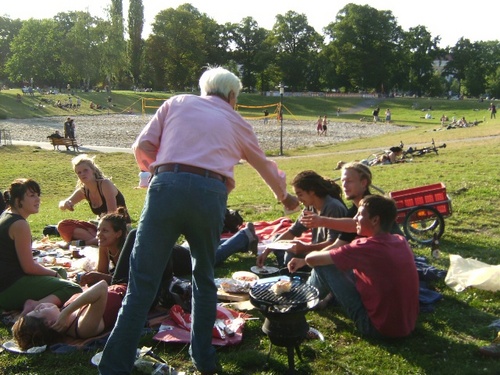 Flyern_im_Park