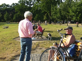 Flyern_im_Park