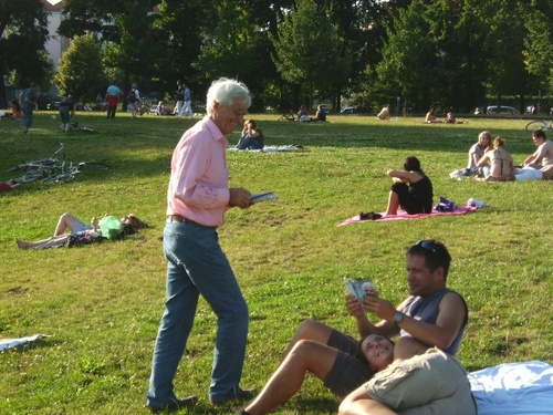 Flyern_im_Park