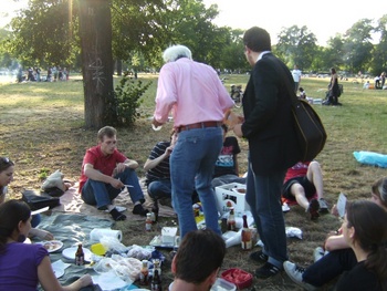 Flyern_im_Park