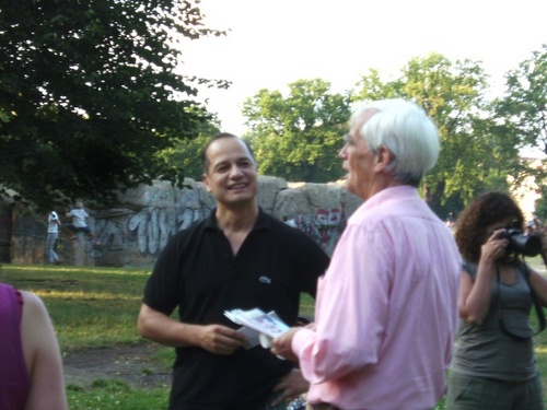 Flyern_im_Park
