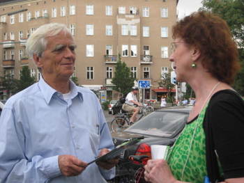 2009.08.29 - Flyern an der Kottbusser Brücke